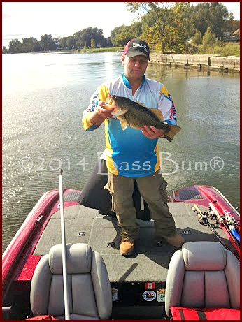 Bass Fishermen Pictures Gallery 3